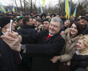 Президент хоче відсторонитися від Гладковського