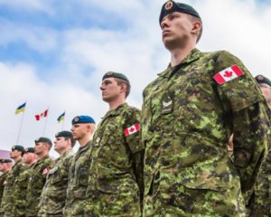 Канада продовжила військову місію в Україні