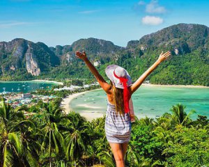 Українці зможуть подорожувати без віз в ще одну країну