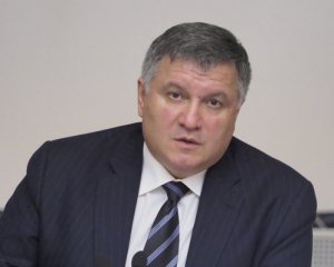 Посли країн G7 попередили Авакова про небезпеку екстремістів