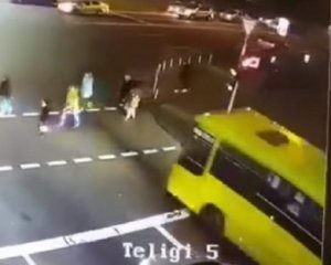 Водителю, который сбил пешеходов на Дорогожичах, избрали меру пресечения