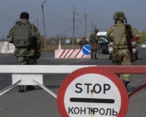 Бойовики блокують відкриття пропускного пункту на Донбасі