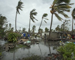 Тропический циклон унес жизни 417 человек