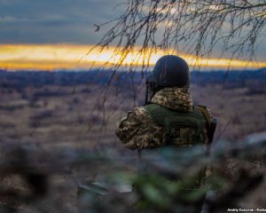 Доба на Донбасі: українські позиції тричі обстріляли, без втрат