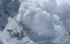 Трагедія в Альпах: туристів знесло лавиною