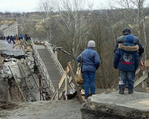 Не Крымский, поэтому и не надо: россияне не собираются ремонтировать мост
