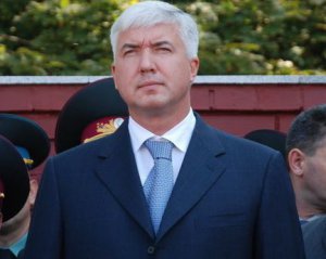 Екс-міністру оборони та його спільникам оголосили підозру у розкраданні $24 млн