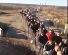Как люди бегут из оккупированной Луганщины в свободную Украину: яркое видео