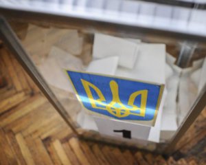 Повідомили, скільки виборців змінили місце голосування