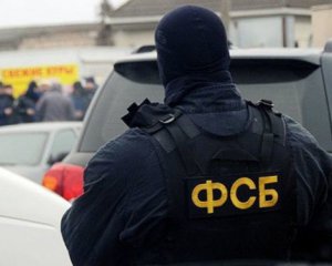 Российская ФСБ обыскала дома десятков крымских татар