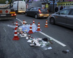 У столиці бензовоз збив чоловіка