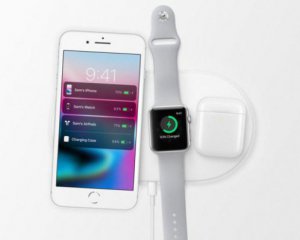 В Apple відмовилися від бездротової зарядки