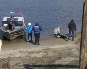 Трагедия на Днепре: вместо исчезнувшей студентки нашли тело неизвестного мужчины (18+)