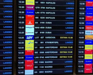 В аэропорту Барселоны название столицы Украины начали писать по-новому