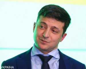 Зеленского призвали сдать экзамен по украинскому языку