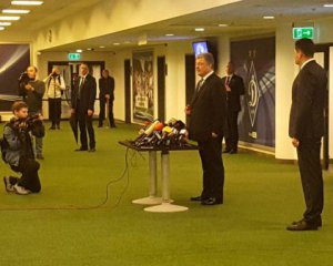 Порошенко хоче дебатів у три етапи