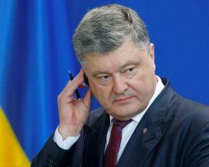 Петро Порошенко звільнив президента Національної академії держуправління