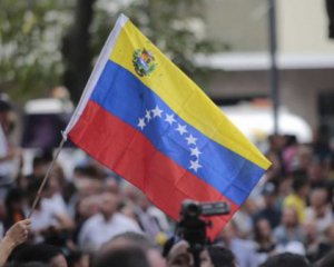 У Венесуелі поліція Мадуро заарештувала опозиційних депутатів
