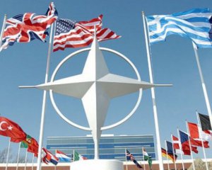 Росія погрожує НАТО холодною війною