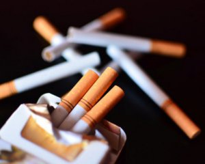 Скільки українців курять - статистика