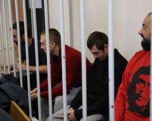 Не відповідали на жодні запитання суду: українські моряки залишаються під вартою