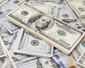 Нацбанк активно скупает валюту на межбанке: подробности