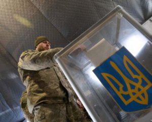 Порошенко чи Зеленський: як проголосували військові на Донбасі