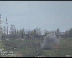 Подвійний удар: знищення кулеметних точок бойовиків потрапило на відео
