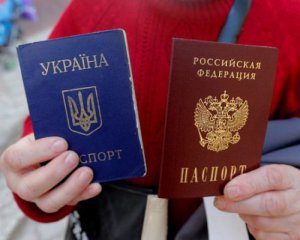 Паспортами жителям ДНР і ЛНР Путін торгуватиметься за Крим і Донбас