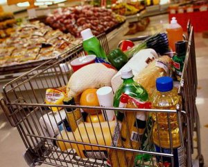 Цибуля, пшоно чи хліб: які продукти подорожчали найбільше