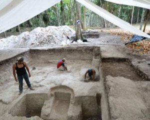 Археологи натрапили на поховання вождів