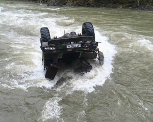 ГАЗ із туристами впав із обриву: рятувальники озвучили остаточну кількість жертв