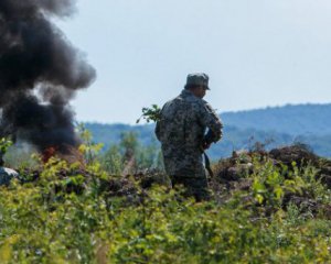 Боевики в зоне ООС 11 раз обстреляли украинские позиции