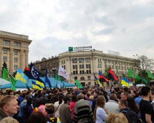 Люди готові захищати український Харків силоміць - активіст