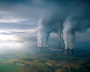 Вміст CO2 в атмосфері Землі сягнув рекордної позначки