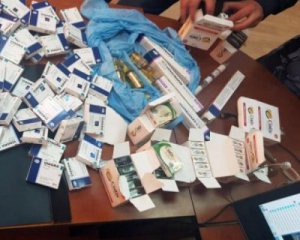 Українця піймали на кордоні з контрабандою "Віагри"