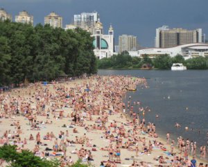 На яких столичних пляжах можна купатися влітку