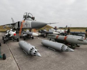 Армия получила бомбардировщик Су-24М