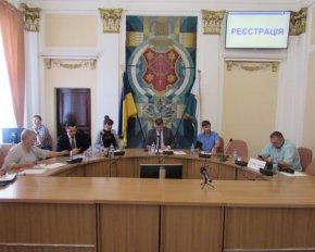 Сесію Полтавської міськради знову перенесли - чекають на результати суду над екс-мером