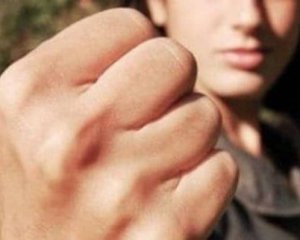 Несовершеннолетний сын с приятелями жестоко расправился с отцом