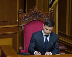 Зеленский нарушил программное обещание. Рада отклонила его законы о выборах