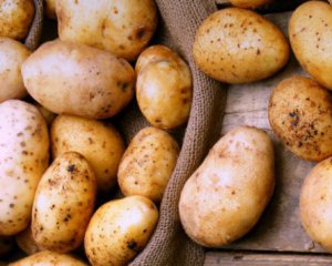 Найнижча за 3 роки: ціна на молоду картоплю обвалилася