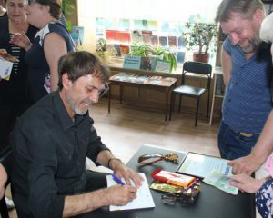 Журналіст видав нову книжку
