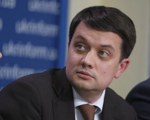 Без сюрпризів: Разумков очолив партію &quot;Слуга народу&quot;