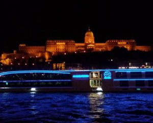 В Будапеште перевернулся катер с туристами: семь человек погибли, 16 пропали без вести
