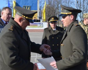 В Украине отменят воинские звания