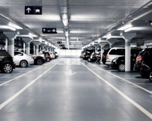 В Україні з'являться багаторівневі паркінги з ліфтами