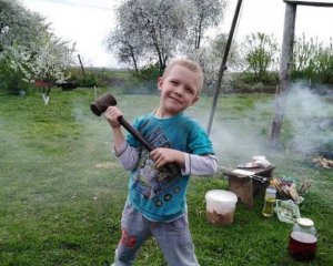 Вбивство 5-річного хлопчика: поліцейські виявились родичами