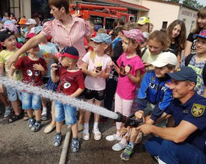 Рятувальники Володарського району провели акцію для дітей