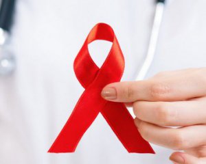Україна перейшла на нові стандарти лікування ВІЛ